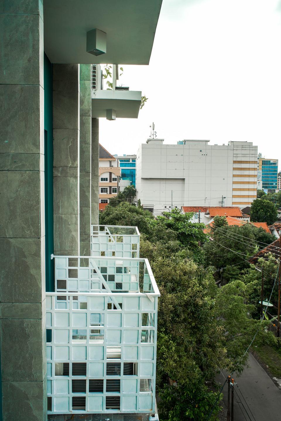 Aruuman Hotel Simpanglima Semarang Exterior foto